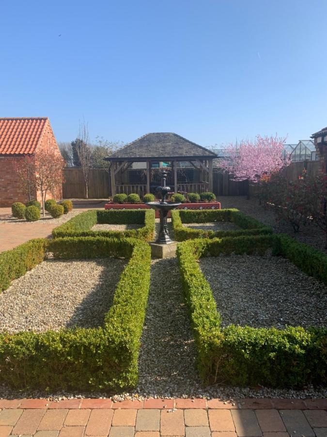 Meals Farm Holiday Cottages - The Stables North Somercotes Exterior foto